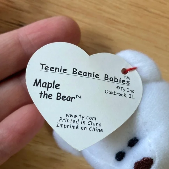 Maple the Bear Ty Teenie Beani Baby  White Bear with Red Ribbon and Canada Flag - Picture 2 of 4